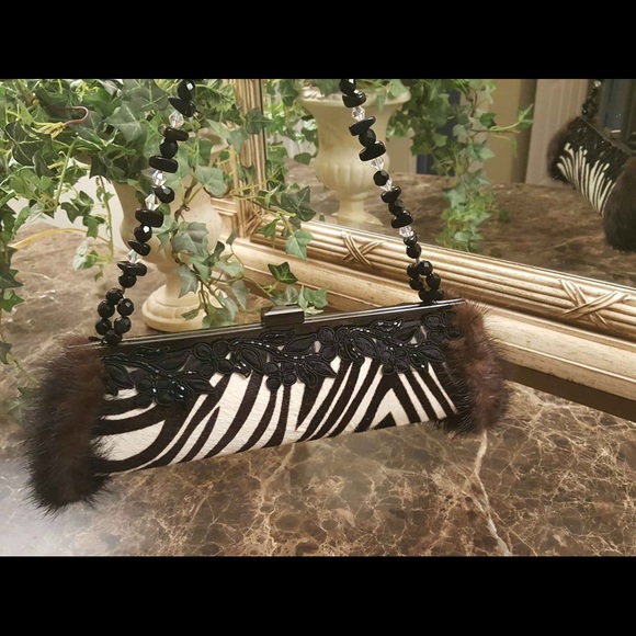 Kelly Kathleen Mink Trim Handbag - Picture 2 of 3